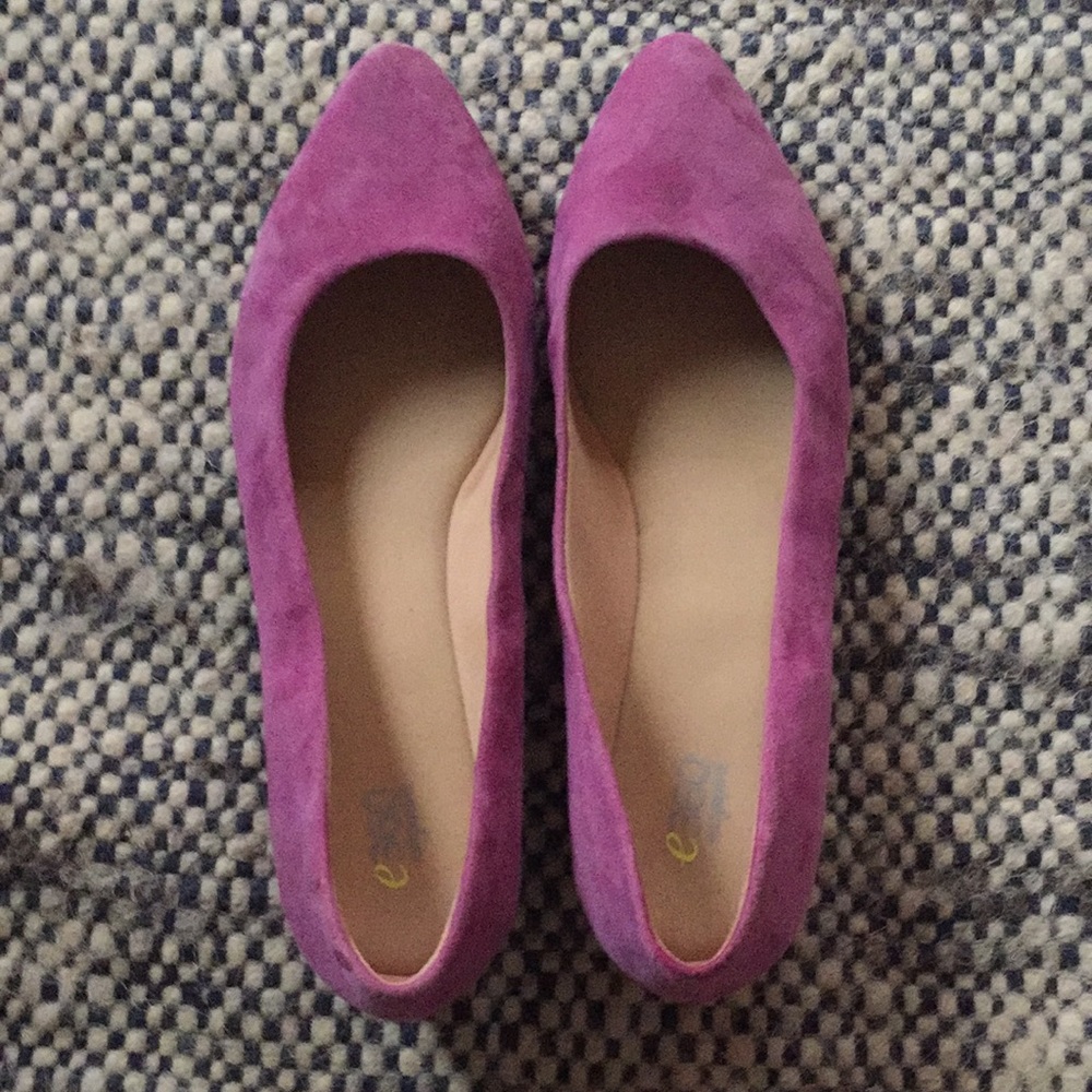 Women’s easy spirit suede wedges